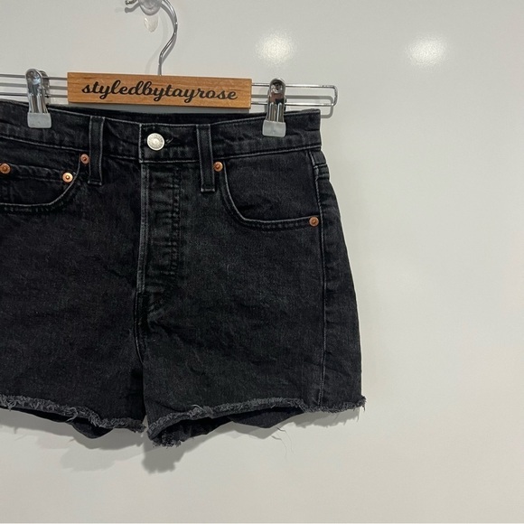 Levi’s Ribcage Black Denim Shorts - Picture 5 of 10